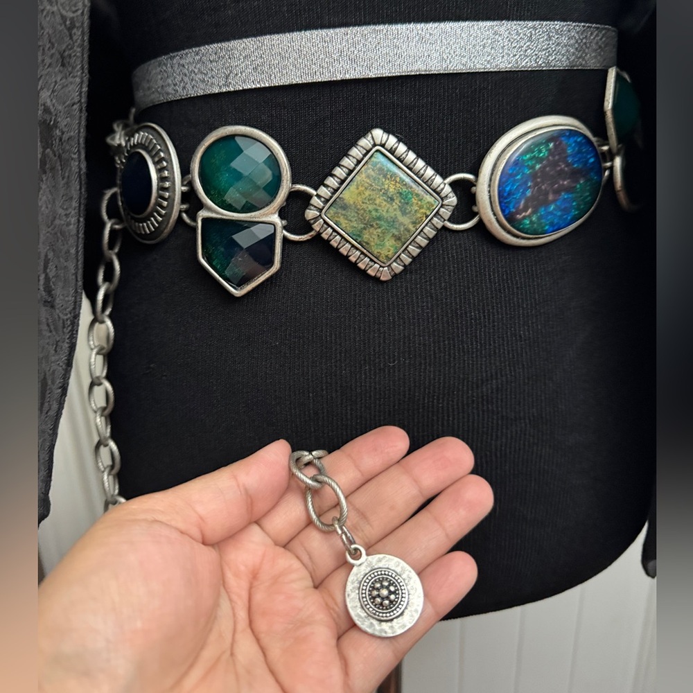Women Silver tone chain belt with blue mix color gemstone style